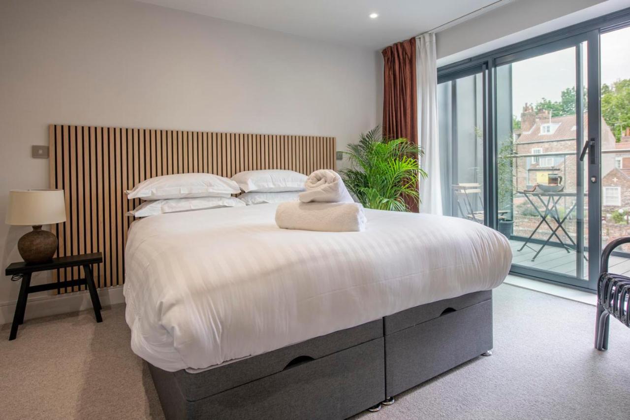 The Quadrant - The Carillon Suite York Exterior photo